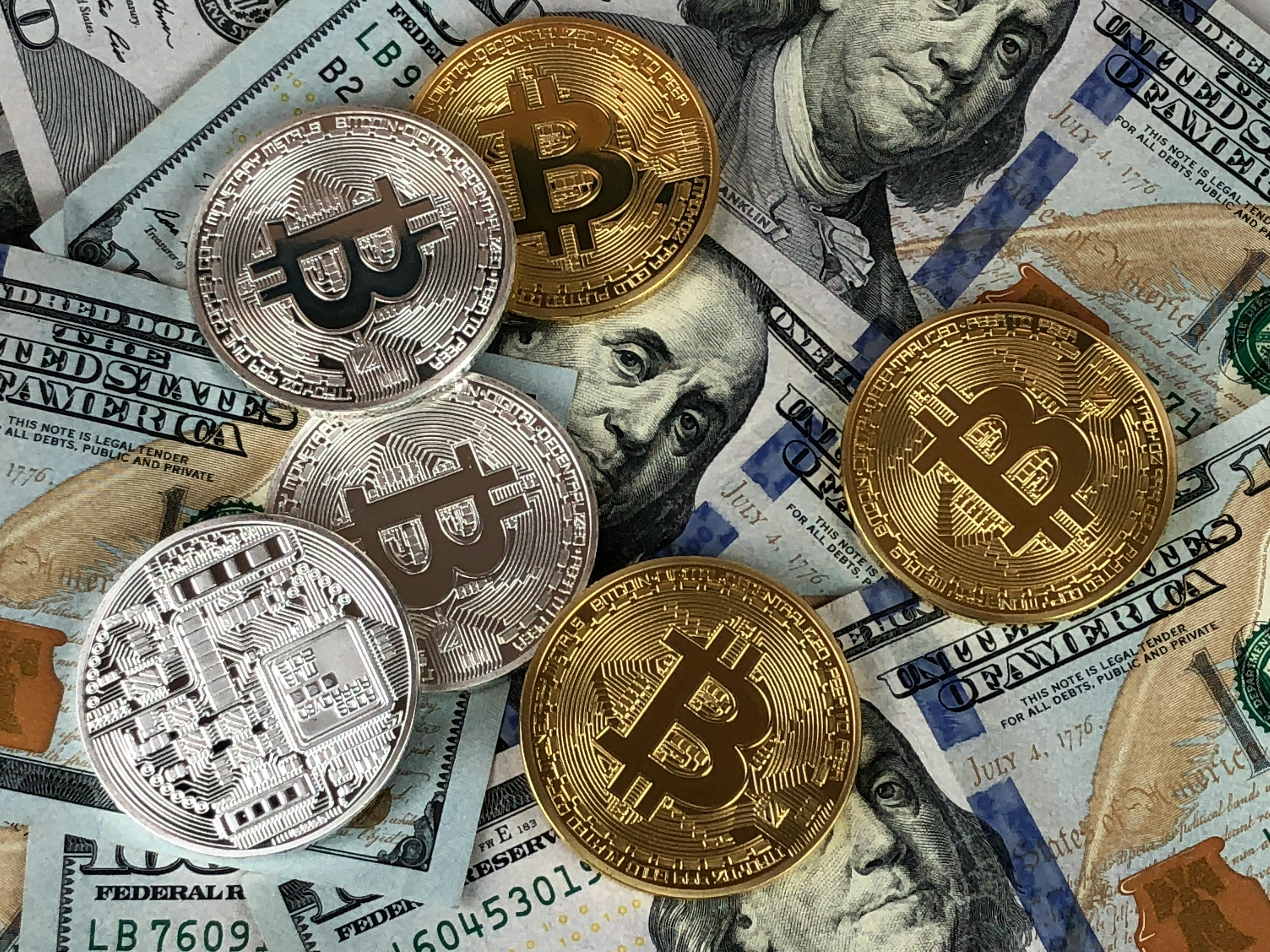 Superar los $100,000: El viaje histórico de Bitcoin desde su génesis