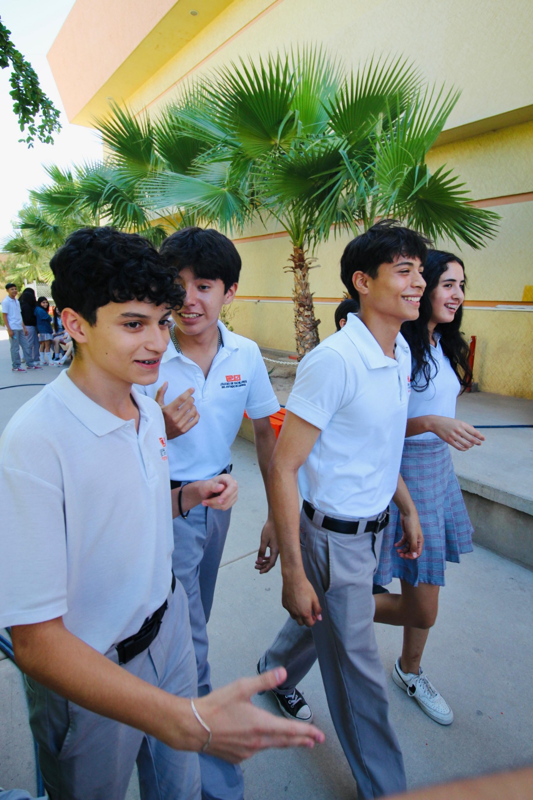Cobach Sonora da la bienvenida a 28 mil estudiantes
