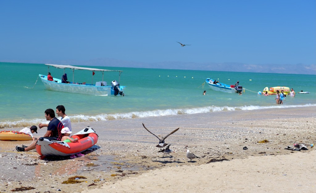 Operativo de Seguridad Garantiza Vacaciones Tranquilas en Bahía de&nbsp;Kino