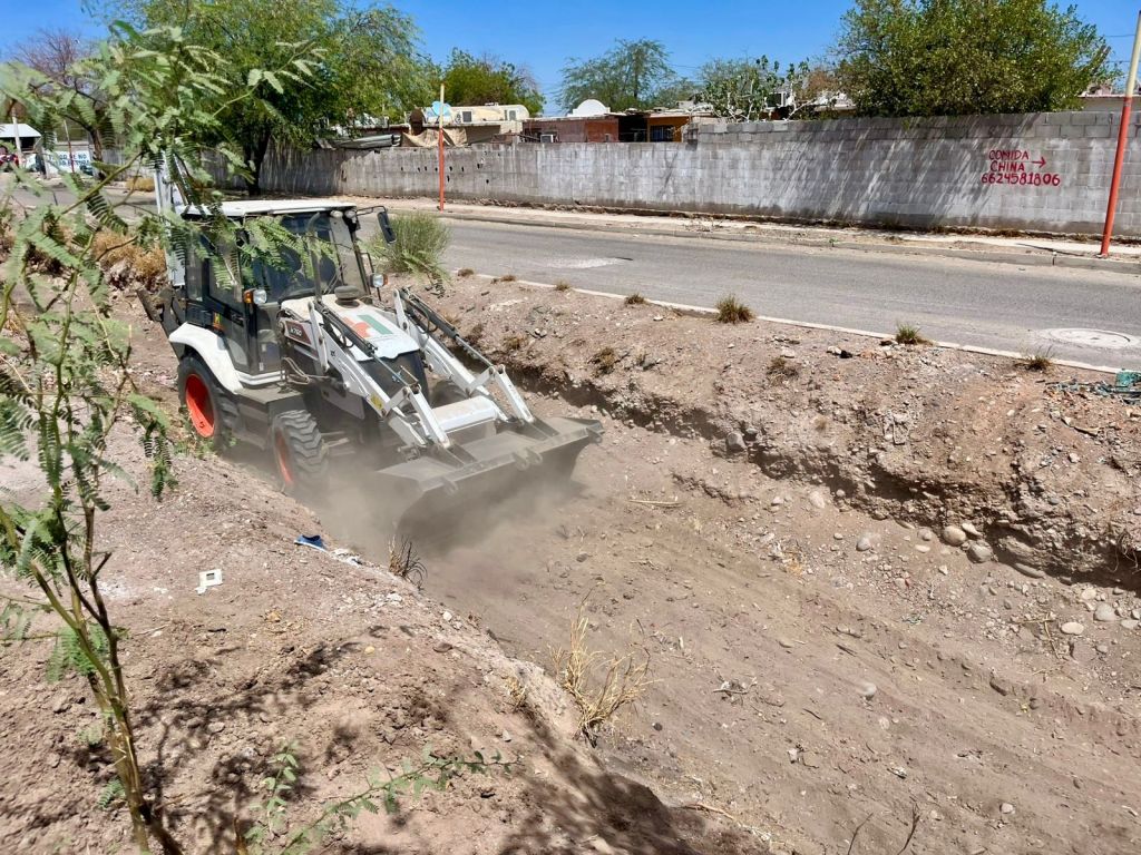 Servicios Públicos Municipales avanza en limpieza de&nbsp;canales