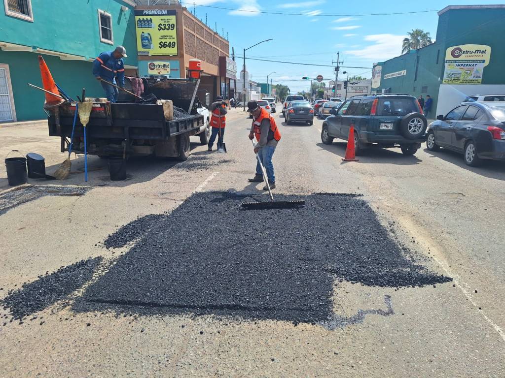 Ayuntamiento de Hermosillo refuerza mantenimiento&nbsp;vial