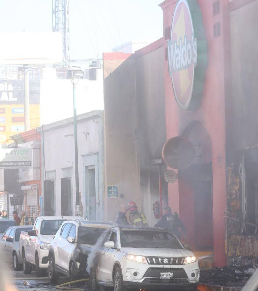 Incendio en establecimiento comercial de Hermosillo es controlado