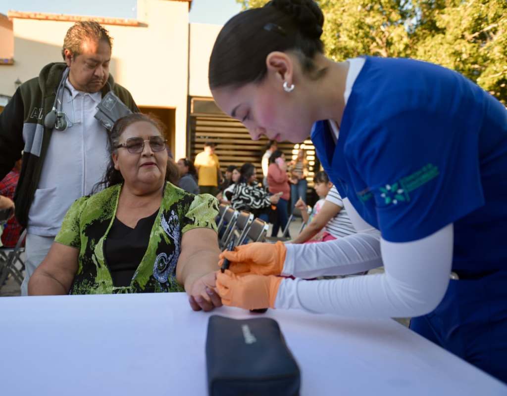 Ayuntamiento de Hermosillo lleva servicios a Puerta del&nbsp;Rey