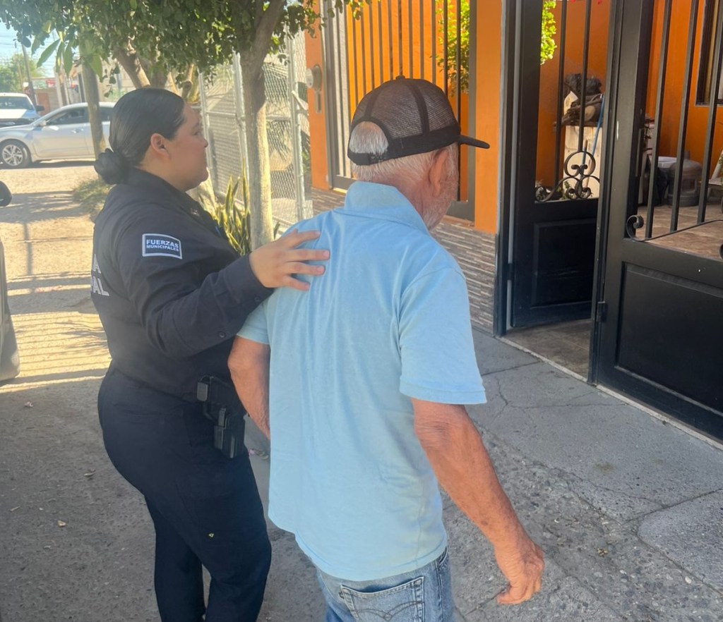 Policía Municipal auxilia a dos personas desorientadas en&nbsp;Hermosillo