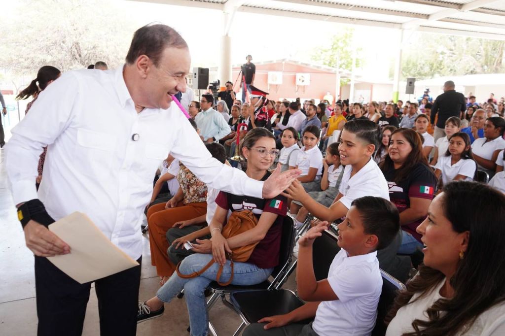 Gobierno de Sonora anuncia inicio de distribución de uniformes escolares el 6 de&nbsp;mayo